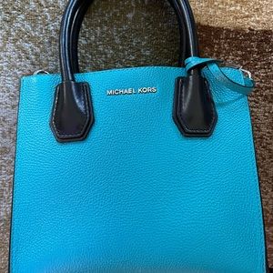 Michael Kors leather bag in mint condition.